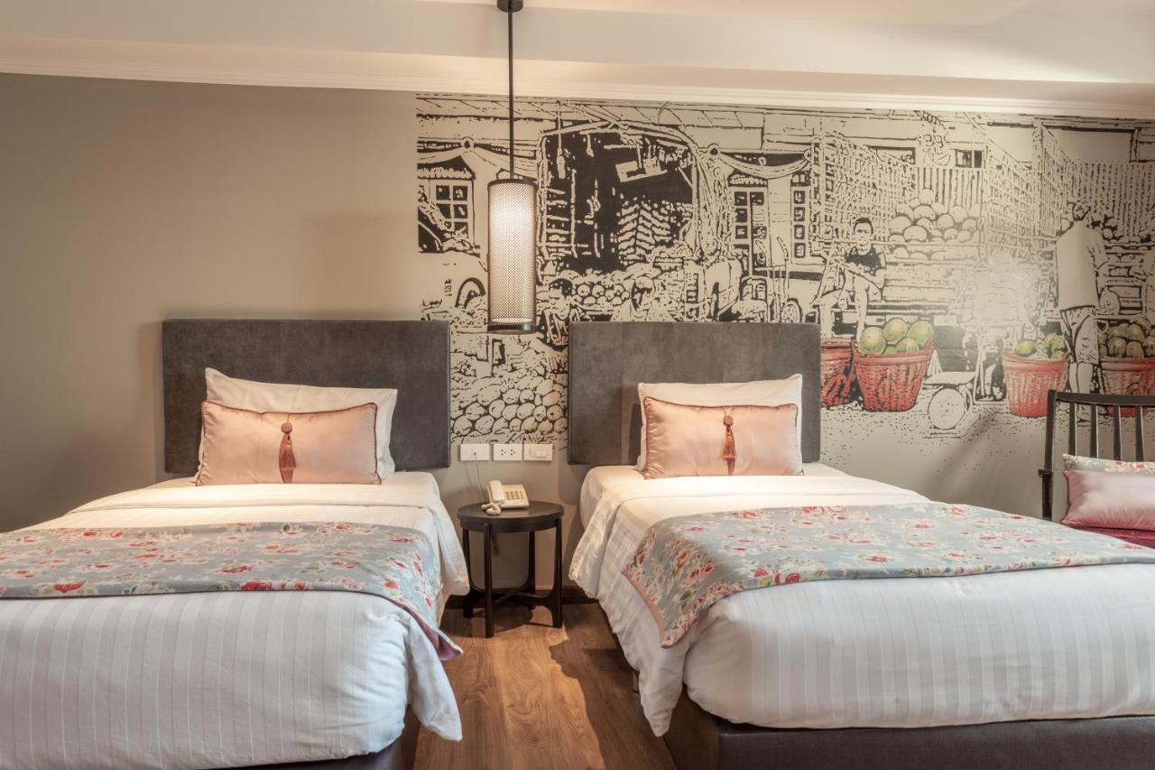 Ang Mor Lao Hotel (Adults Only) Phuket Exterior photo